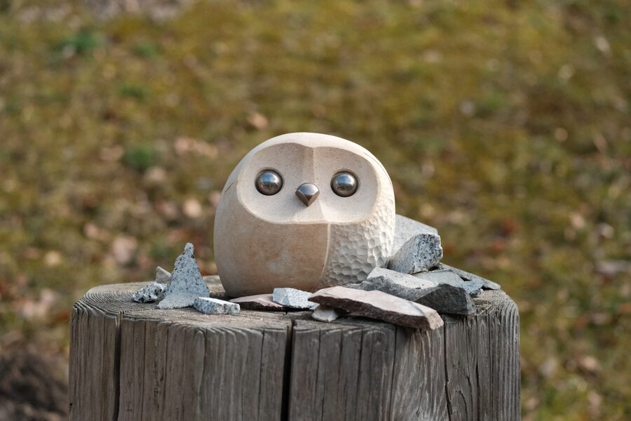 Steineule Ilse aus Heller Sandstein